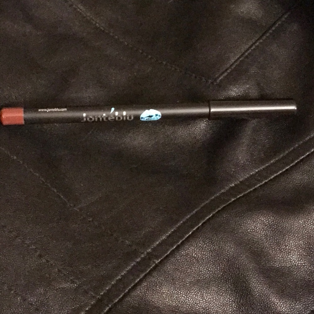 Jonteblu Lip Liner Pencil in Brown Sugar!💋